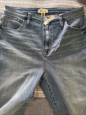 Madewell Roadtripper Skinny Jeans with Stretch